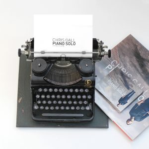 Ofilia präsentiert die Covergestaltung für Chris Gall Solo – „Room of Silence“