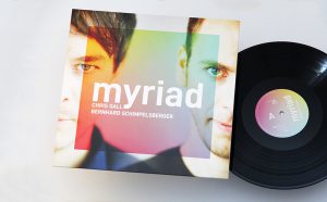 Covergestaltung für »myriad« von Chris Gall und Bernhard Schimpelsberger